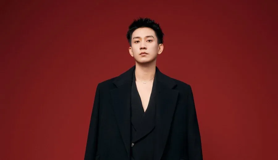 Profil lengkap Johnny Huang aktor China yang paling digemari (credit:mydramalist)