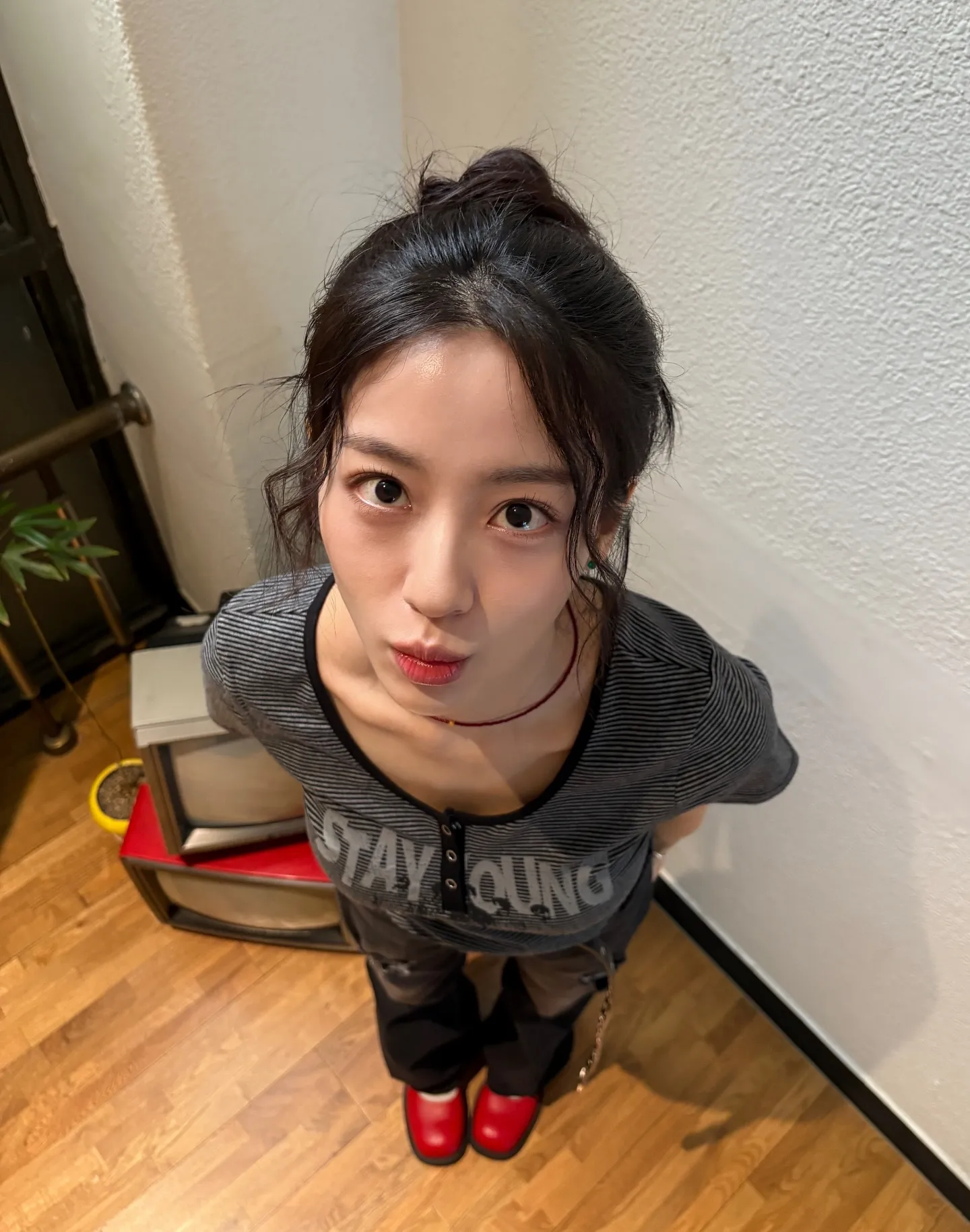 Kang Min Ah berpose menggemaskan/Instagram.com/minah320_97