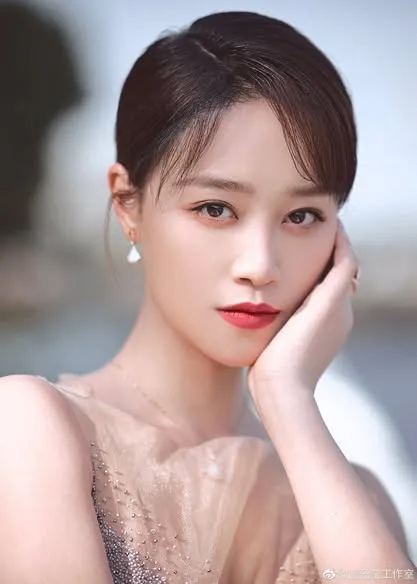 Potret cantik Lan Yingying (Credit: Facebook.com/Dramapotatoe)