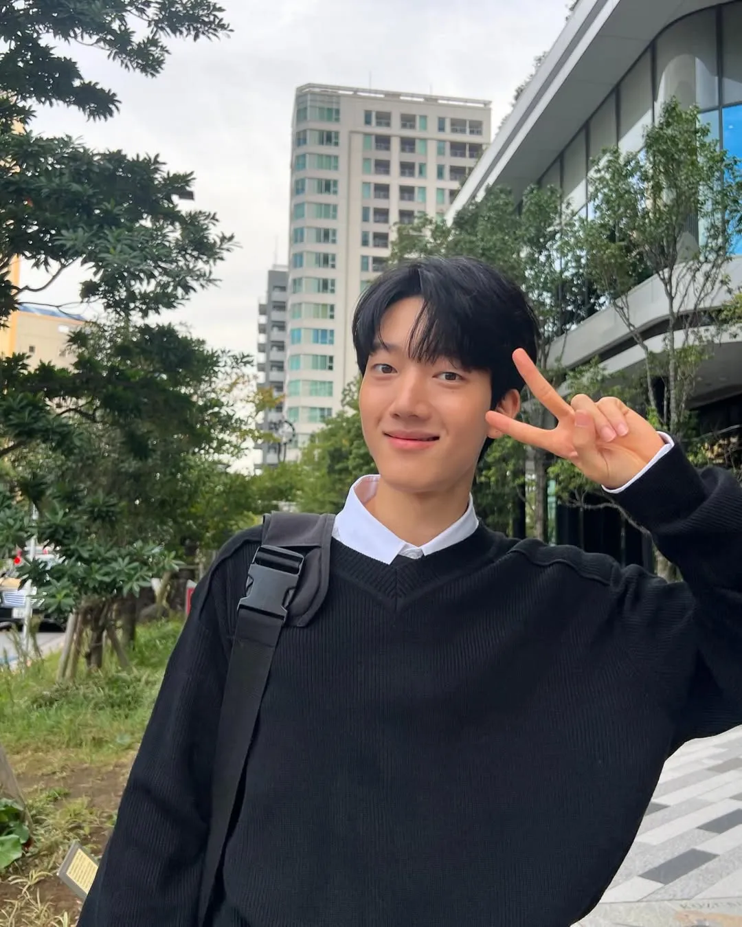 Pose lucu Lee Hyo Je / Instagram hj__l_4