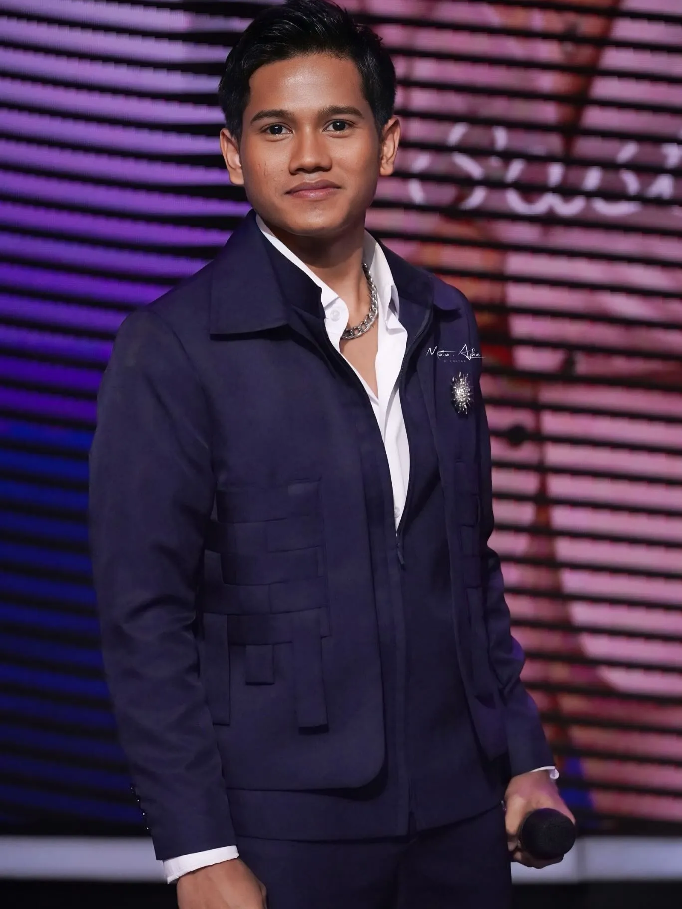 Valen tampil rapi - instagram.com/da7_valen