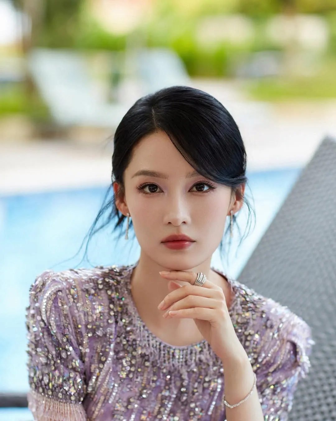Li Qin - instagram.com/@liqin_qqin
