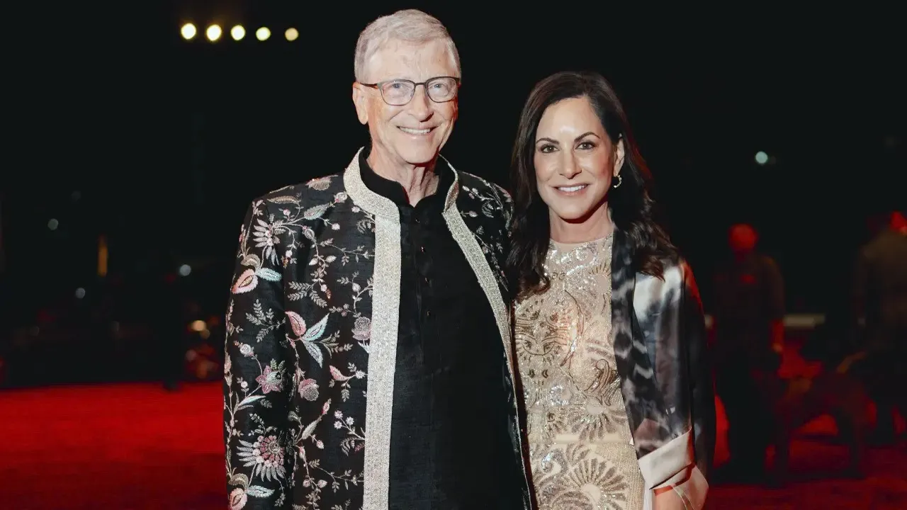 Profil Paula Hurd, Pacar Baru Bill Gates (credit: Reliance/AP)