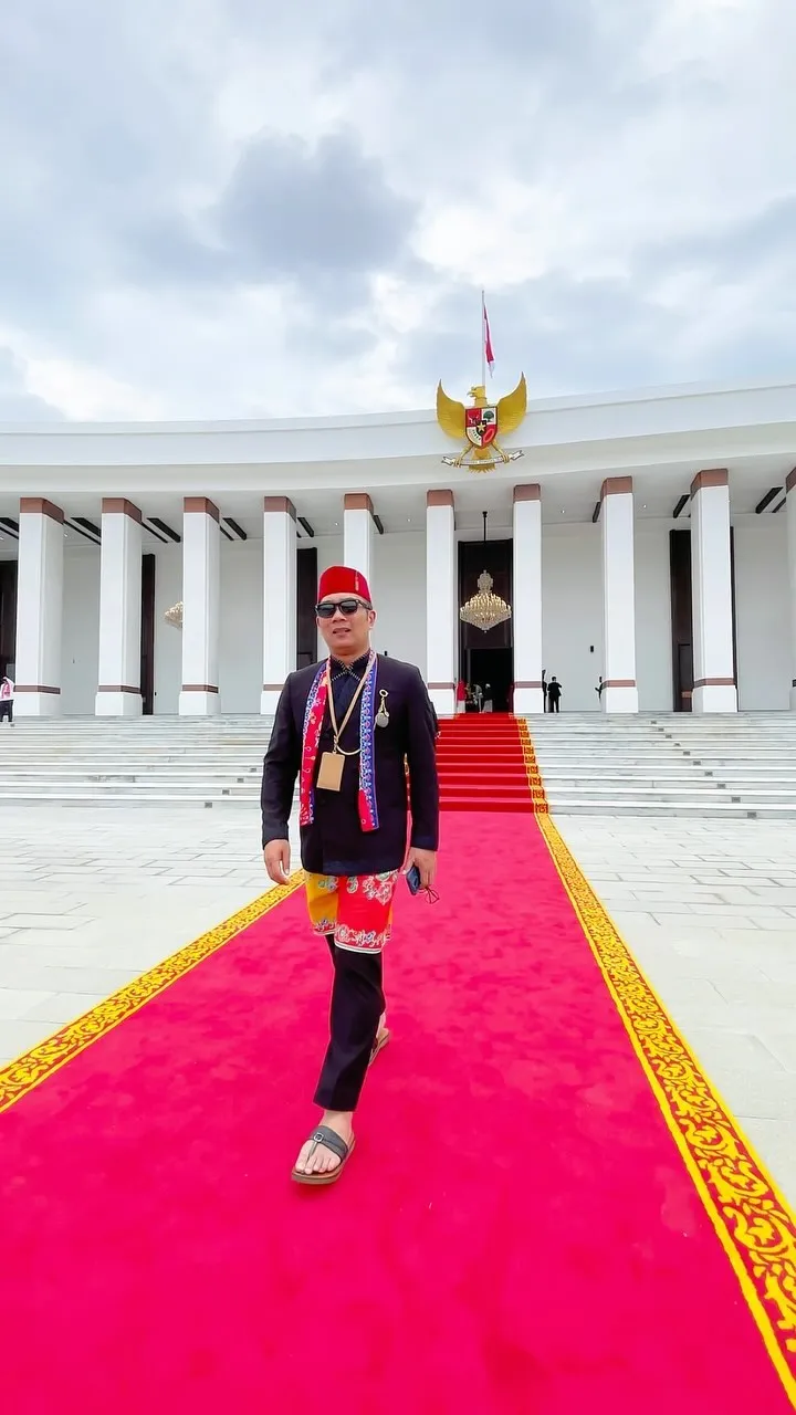 Ridwan Kamil di Depan Istana Negara IKN (credit: instagram.com/ridwankamil)