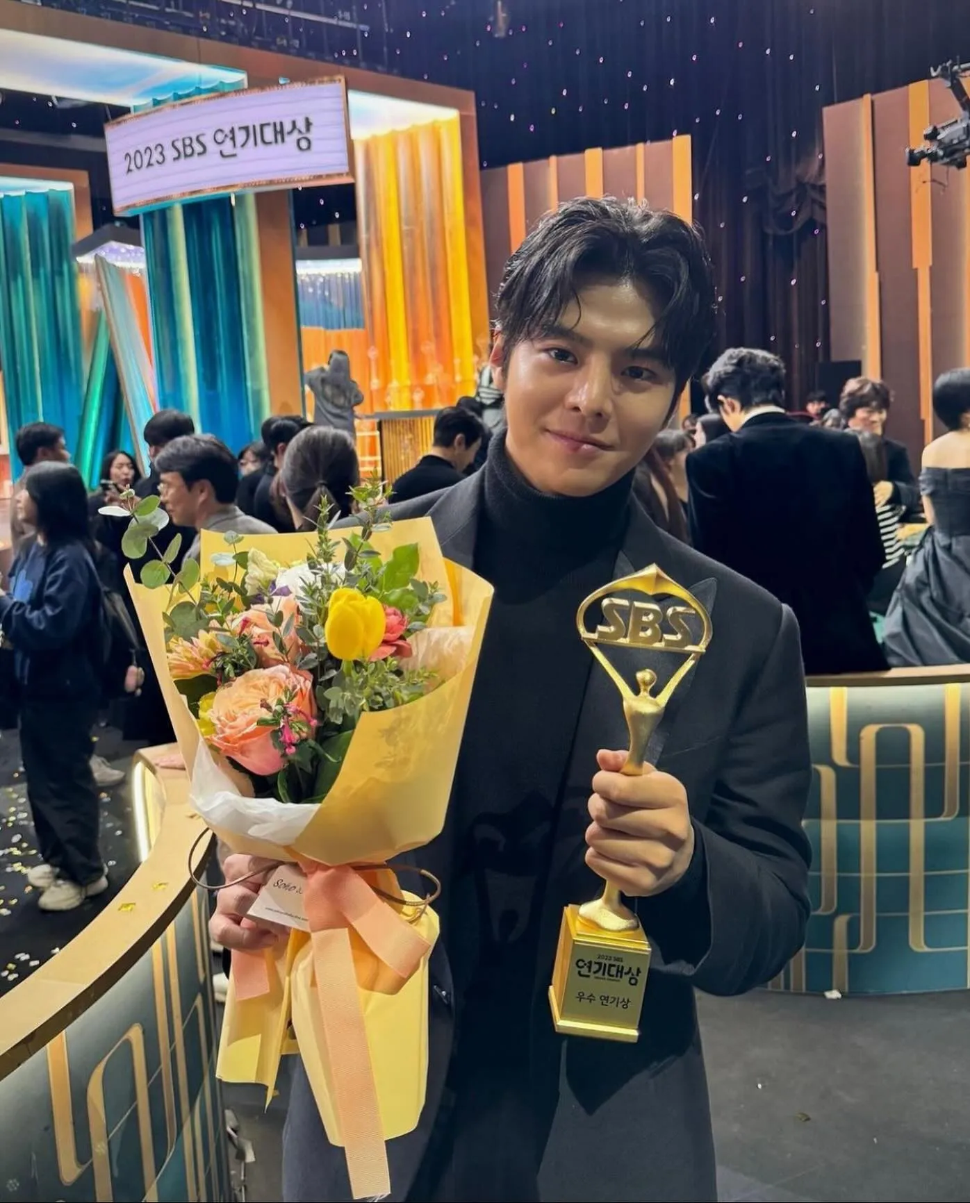 Ryeon saat menghadiri sebuah acara penghargaan/Instagram.com/_ryeoun