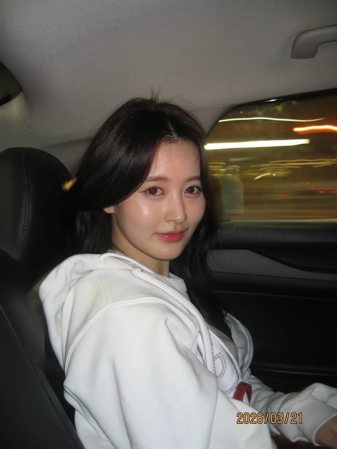Potret Ryu Han Bi di dalam mobil / Instagram hanbiryu