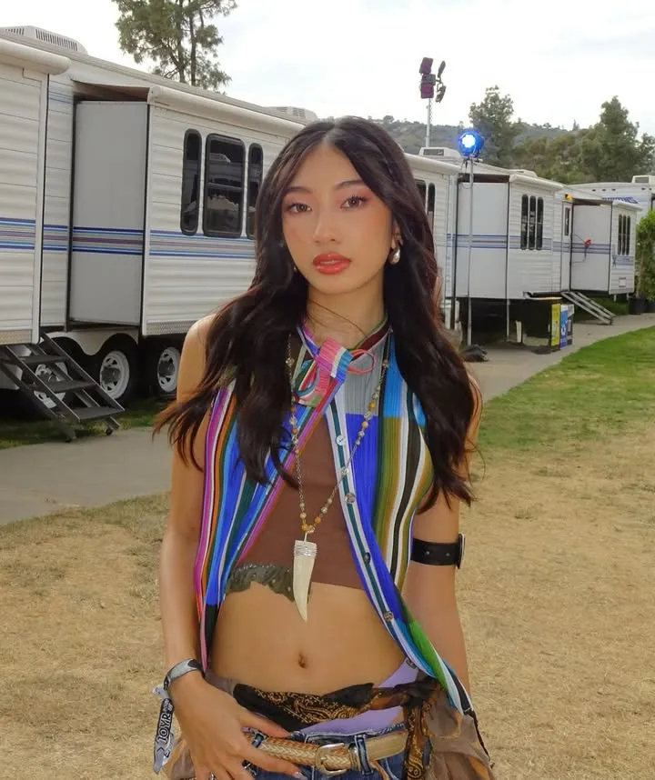 Bergabung dengan 88rising