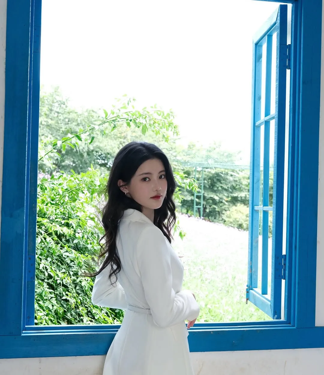 Sun Zhen Ni - instagram.com/@_sunzhenni_