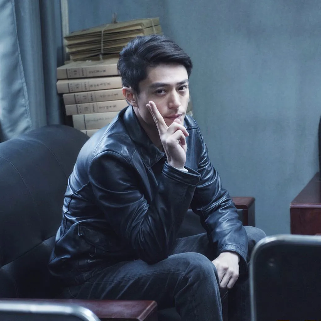 Wallace Huo - instagram.com/@wallace__huo