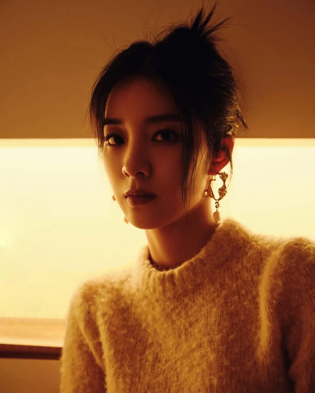 profil aktris China Wan Peng/cr: Instagram @elapse_w