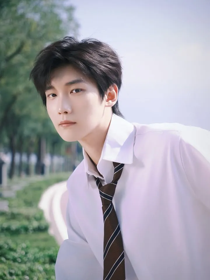 Profil Singkat Xing Zhaolin (credit: instagram/xzlxzlxzl)