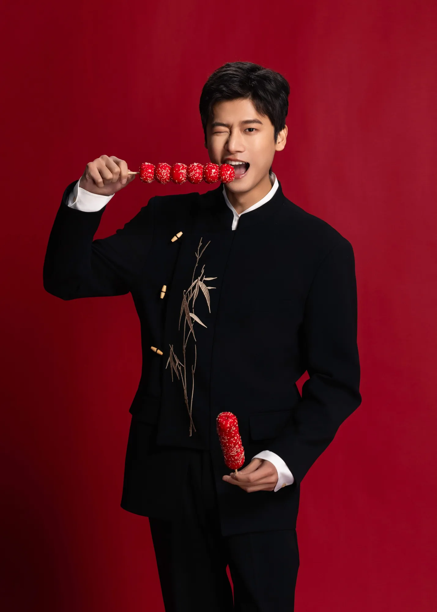 Xu Fang Zhou - Copywriting: Weibo