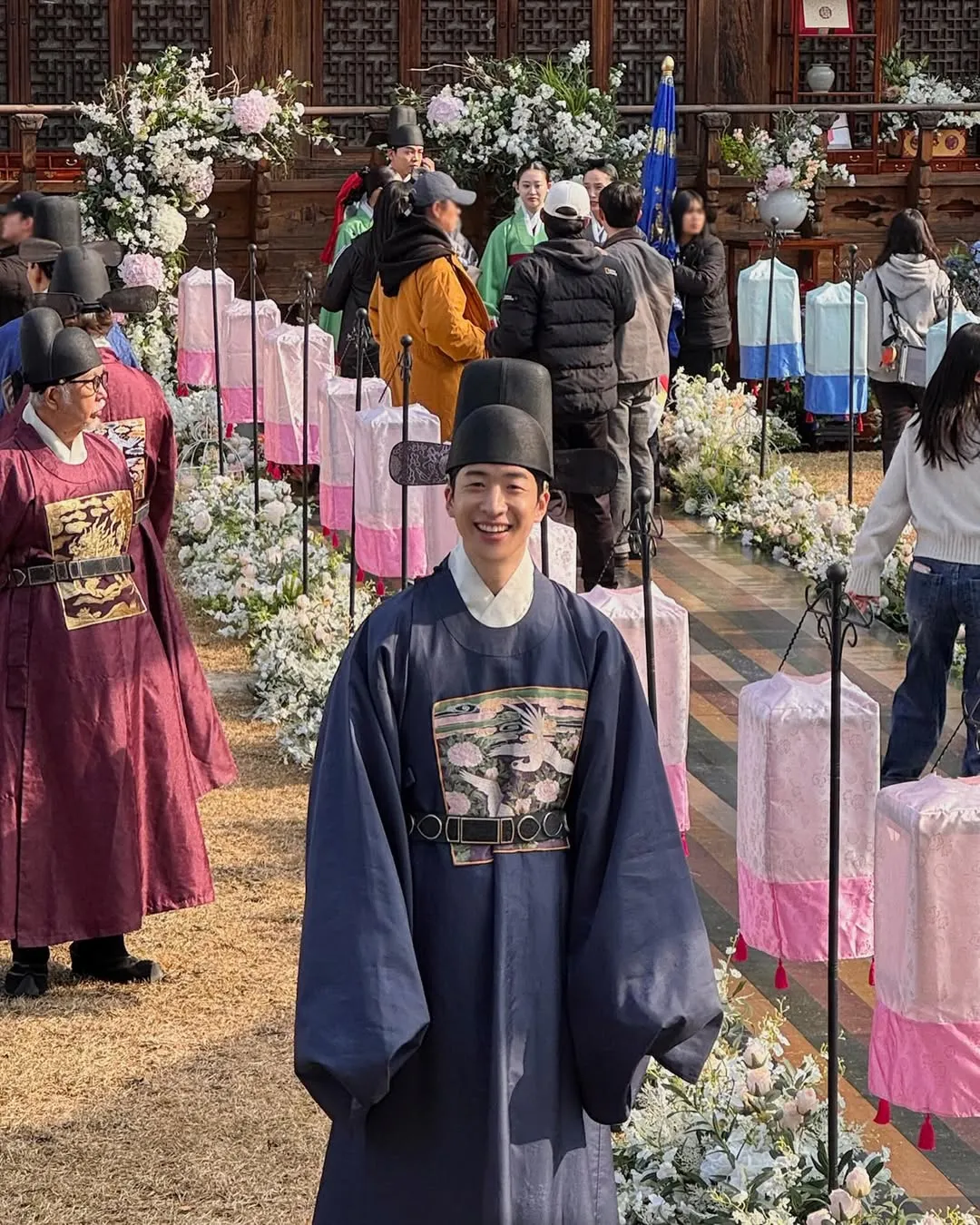 Potret Yoo Su Bin memakai baju kerajaan / Instagram subinyu1106