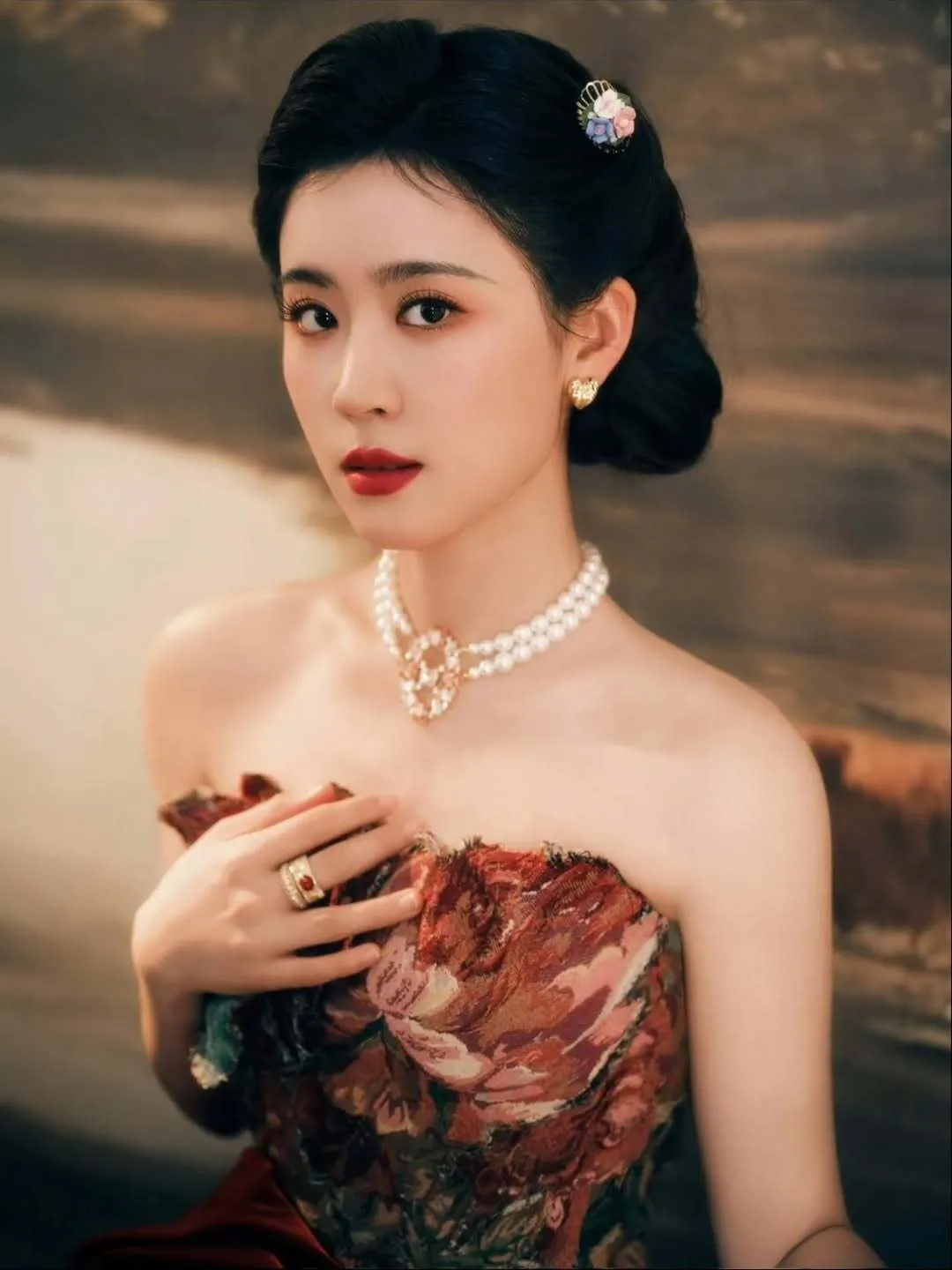 Potret Zhai Yi Ying dengan gaya vintage (instagram.com/zhaiyiying_)