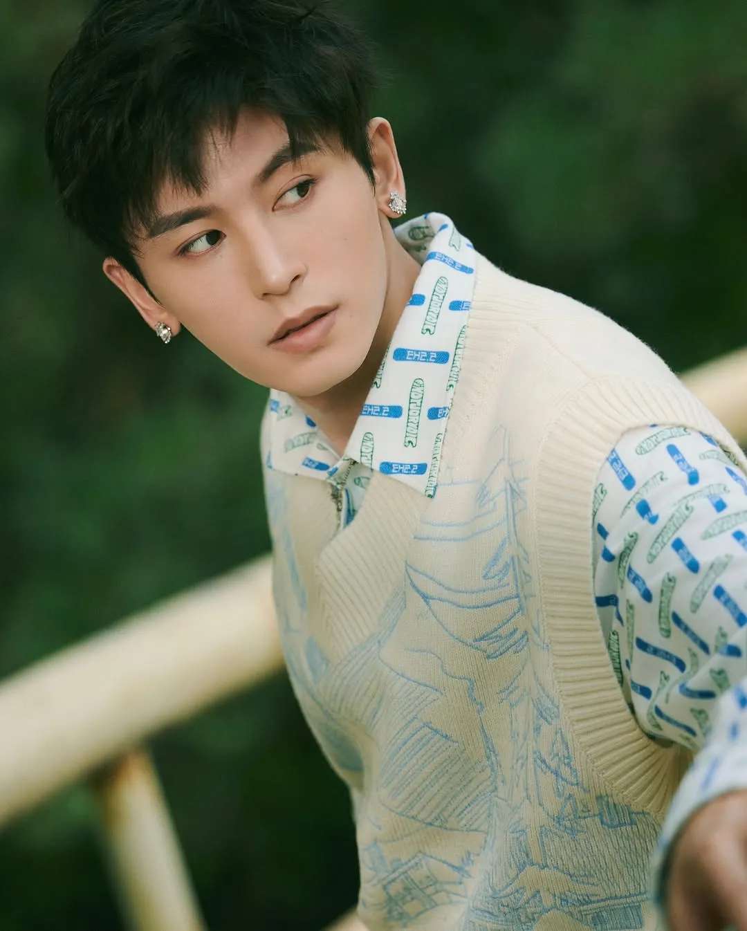 Zhang Zhehan - intagram.com/@zhangzhehan_super3