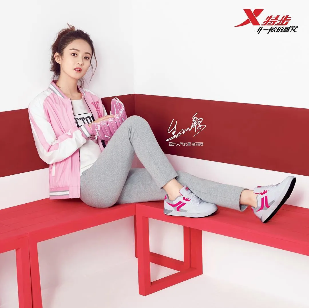 Zhao Li Ying - instagram.com/@zhaoliying_hq