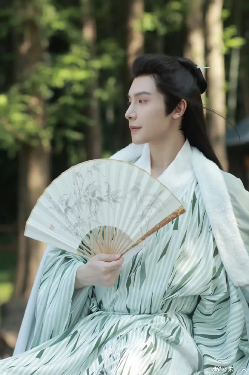 Zhu Yi Wei - copyright: weibo