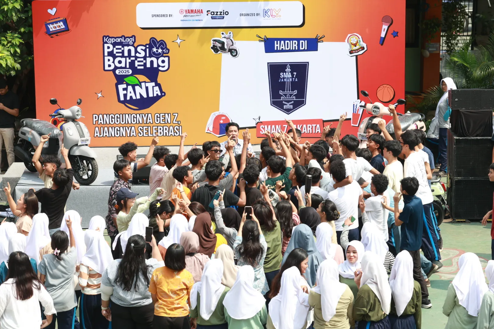 KapanLagi Pensi Bareng 2025 di SMAN 7 Jakarta (KapanLagi)