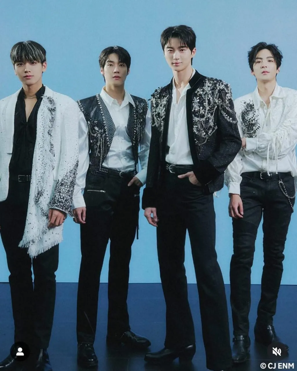 Grup ECLIPSE di Lovely Runner (Image by soompi on Instagram)