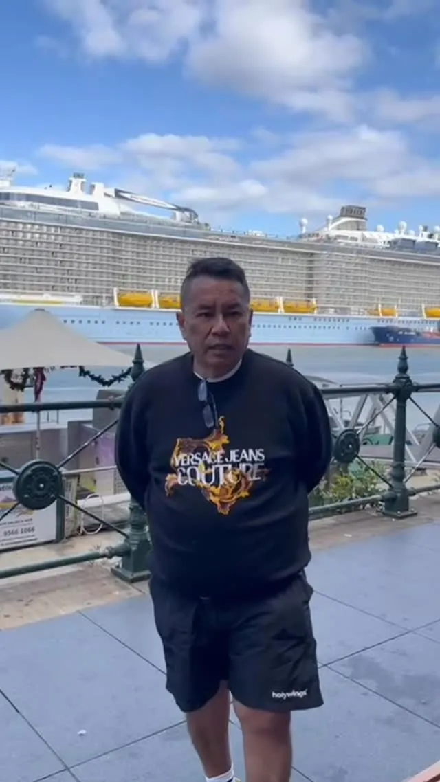  instagram.com/hotmanparisofficial)