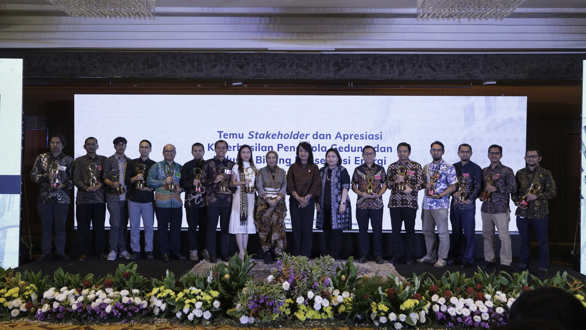 Penyerahan Apresiasi PEEN 2025