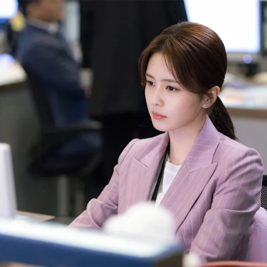 Drama Romantis Komedi di Dunia Kantor (credit:mydramalist)
