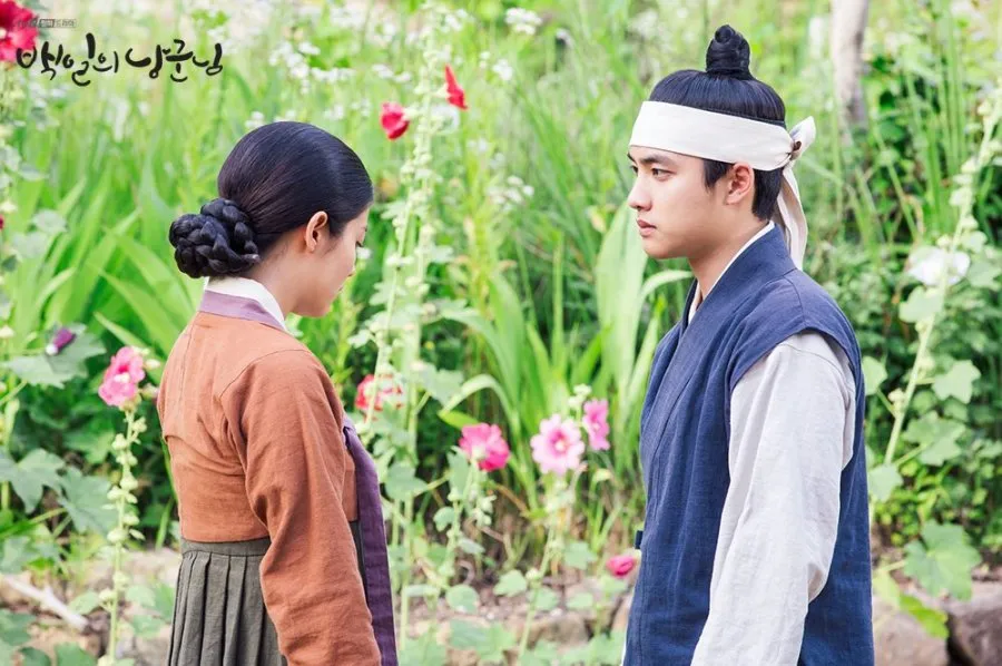 Drama berikut menjadi favorit berkat kombinasi komedi (credit:instagram.com/tvn_drama)