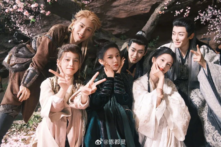 Petualangan Memburu Monster di Dunia Fantasi (Credit: Mydramalist.com/Fangs of Fortune)