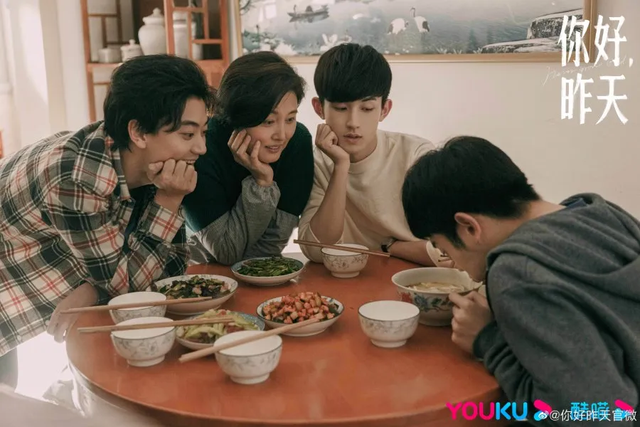 Nostalgia Hangat Lingkungan Xiaoji di Tahun 90-an (Credit: Mydramalist.com/Never Grow Old)