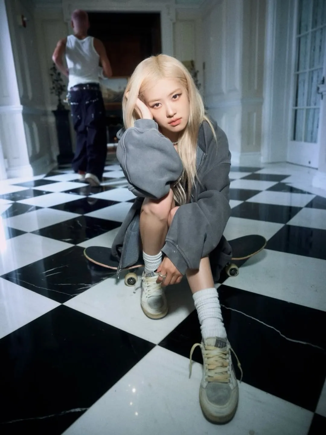 Rose BLACKPINK Jadi Solois Korea dengan Guinness World Records Terbanyak (credit: instagram/roses_are_rosie)