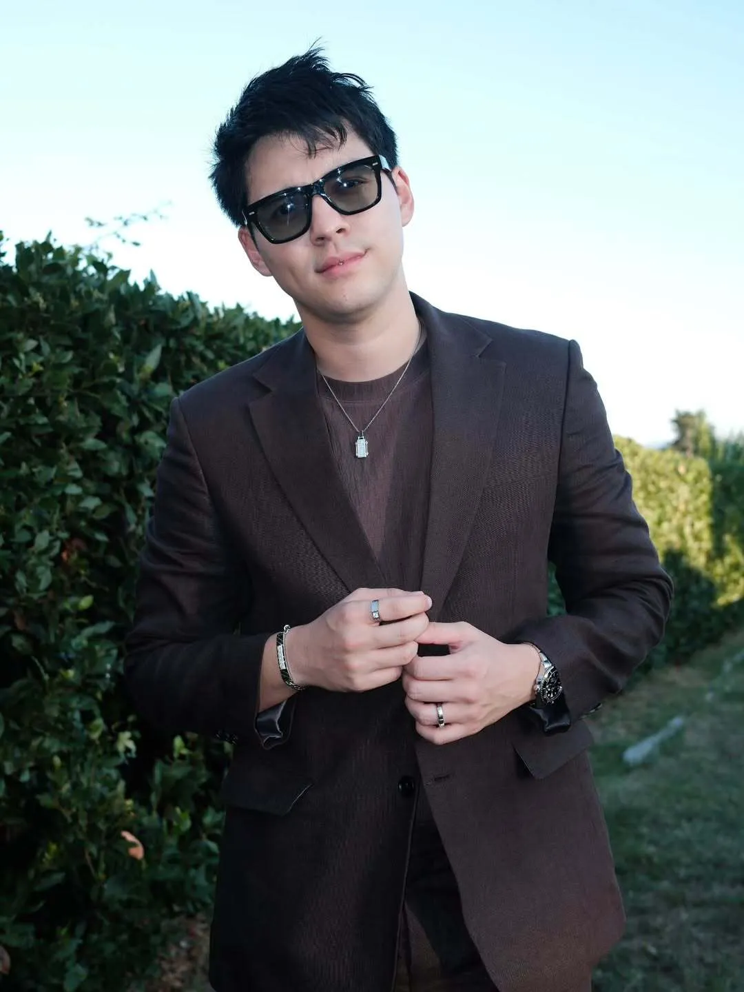 Gantengnya Maxime Bouttier Pakai Kacamata Hitam (cr:instagram.com/bouttier_maxime)