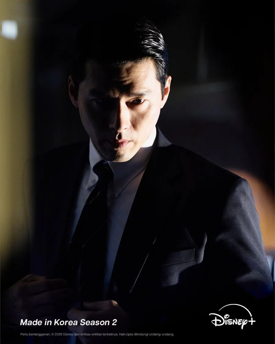 Hyun Bin Pakai Jas (credit: Disney Plus)