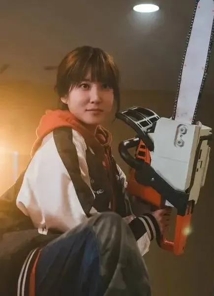 Park Eun Bin sebagai Eun Chae-ni (credit: Netflix)