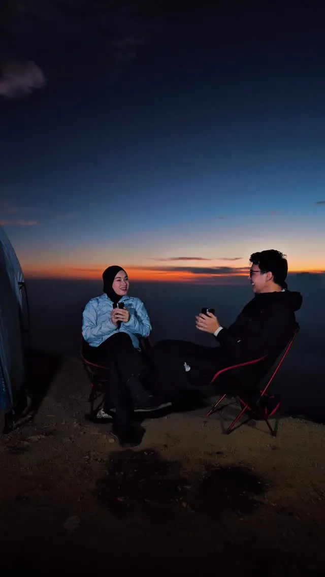 Rey Mbayang dan Dinda Hauw Ngobrol © instagram.com/rey_mbayang