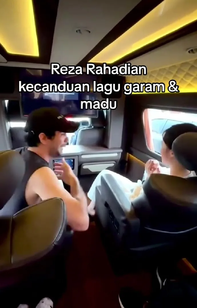 Netizen Ikut Terhibur dengan Aksi Reza