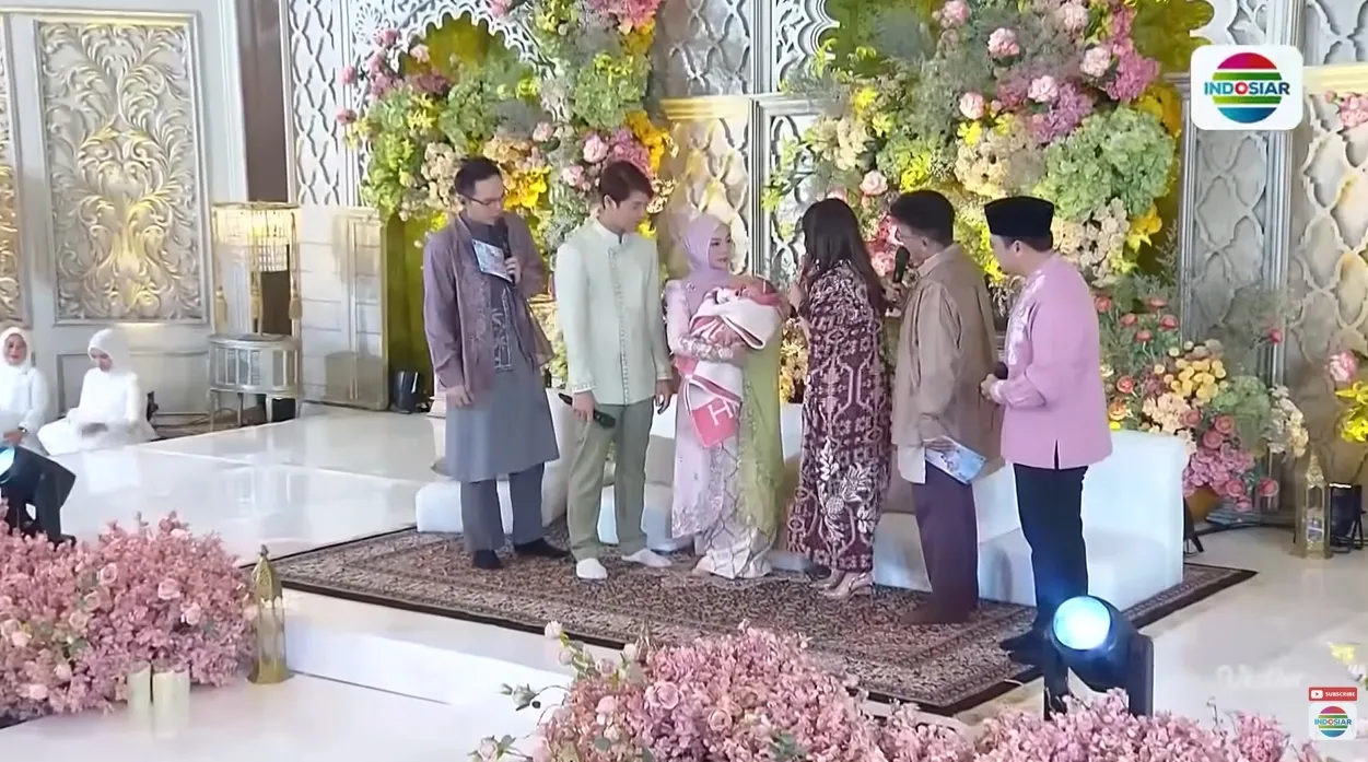 Rizky Billar di panggung aqiqah Ã�Â© YouTube/Indosiar