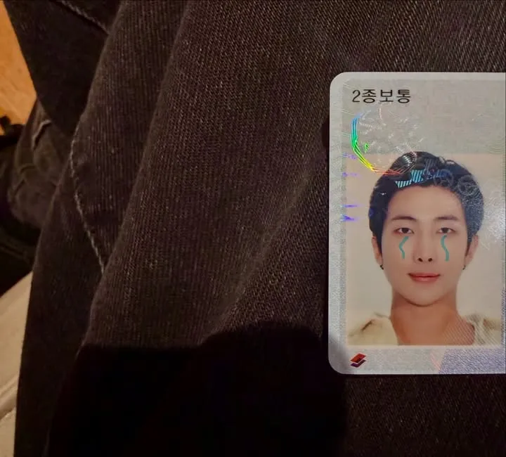 Bagikan Foto SIM Mobil Resmi Jadi Bukti (credit: Instagram.com/rkive/)