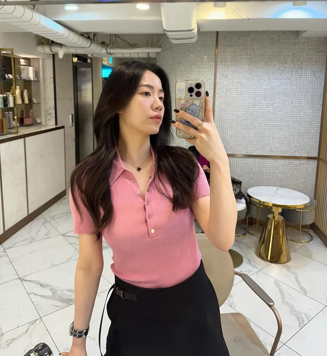 Karier panjang dari grup hingga dunia akting (credit:instagram.com/hwayoung_ryu_93)
