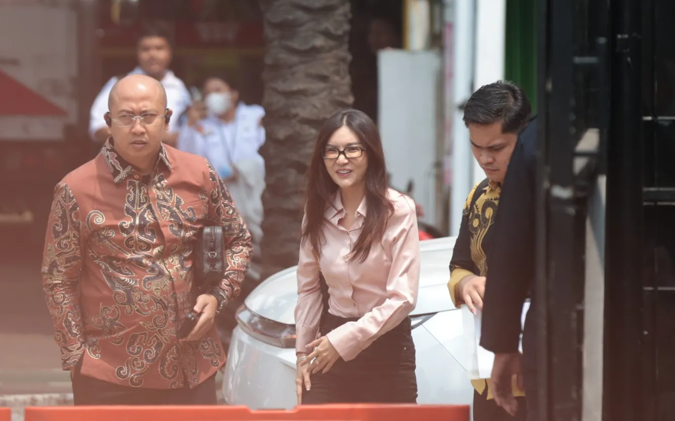 Sarwendah Tiba di Pengadilan Negeri Jakarta Selatan © KapanLagi.com/Budy Santoso