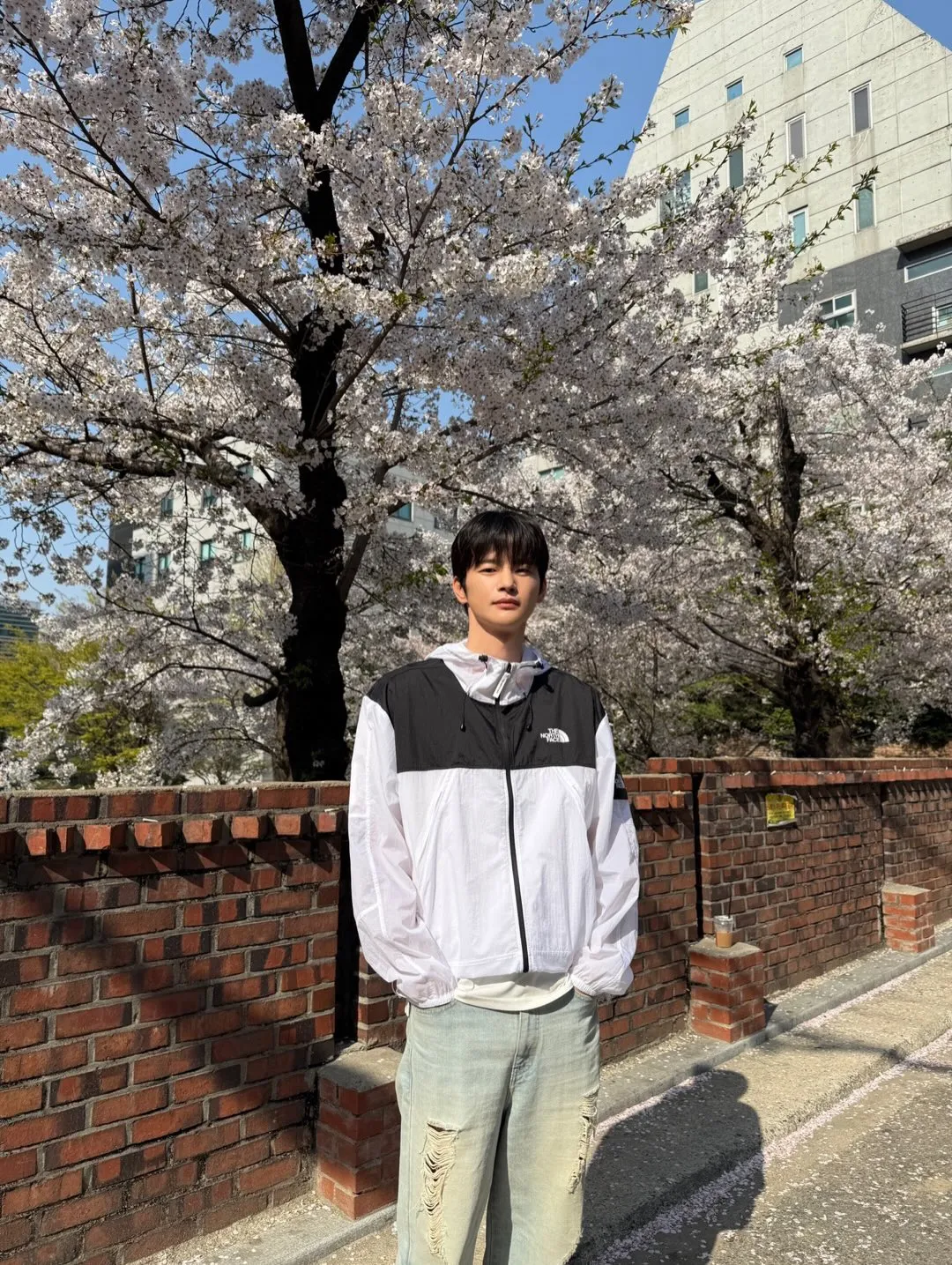 CHoi Young Hoon terlibat konflik kantor (credit: instagram/seo_cccc)