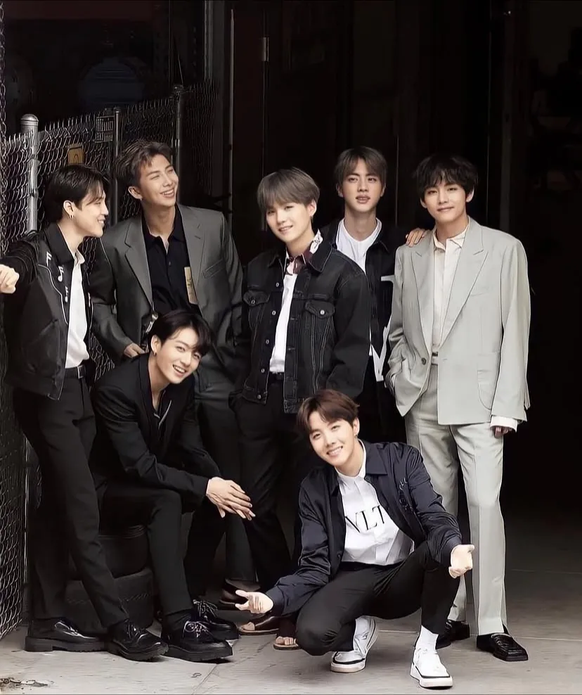 BTS Siapkan Comeback Show di Gwanghwamun Square (credit: instagram/btsbang1an)