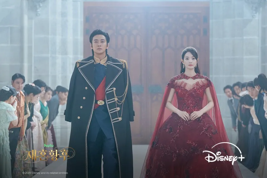 Shin Min Ah di THE REMARRIED EMPRESS. (disney+)