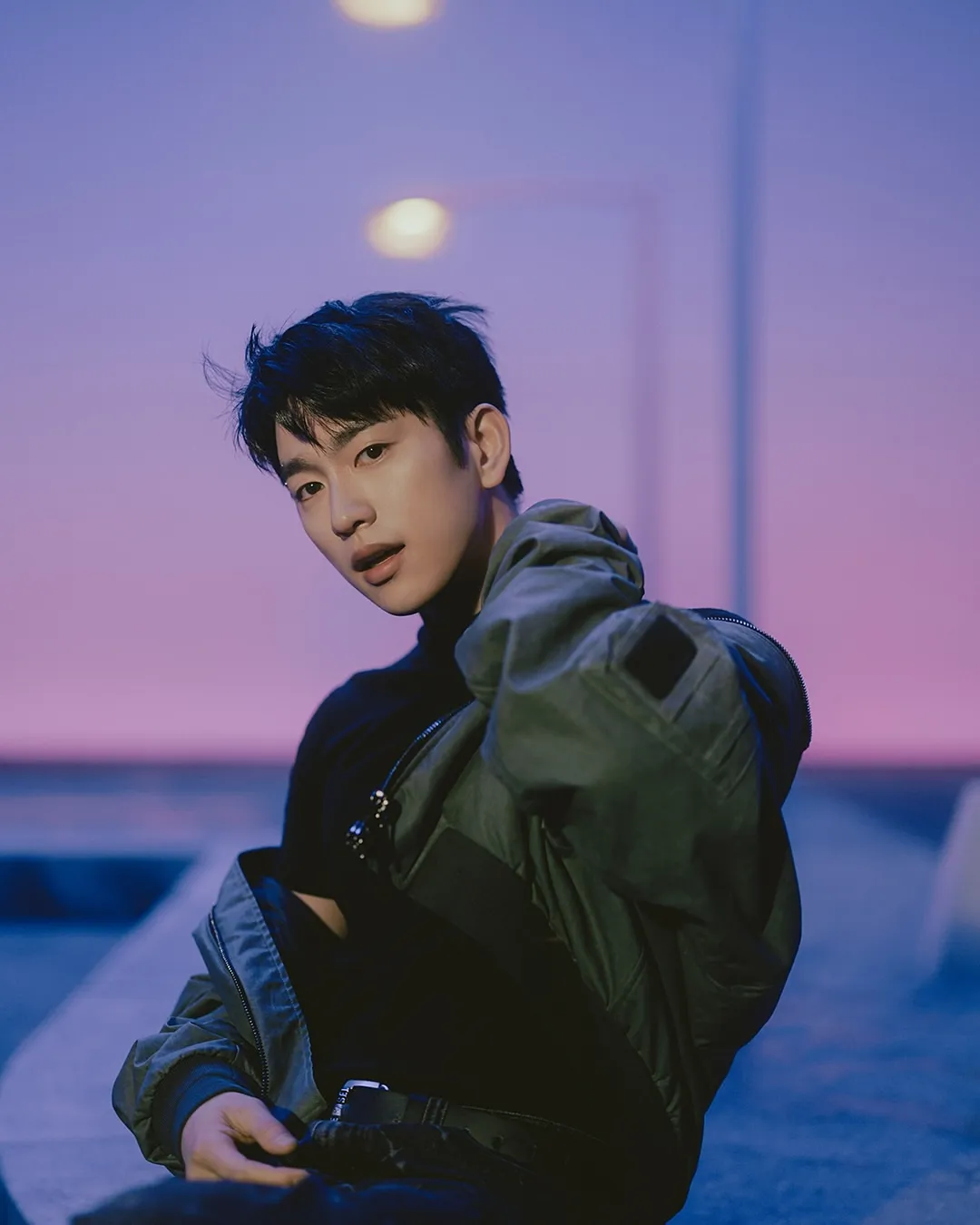 (credit: instagram.com/jinyoung_0922jy)