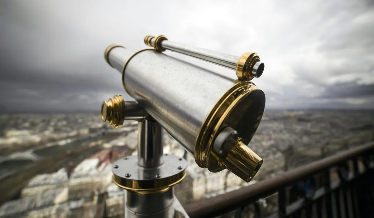 Penentuan hilal/Photo by Tomas Anunziata