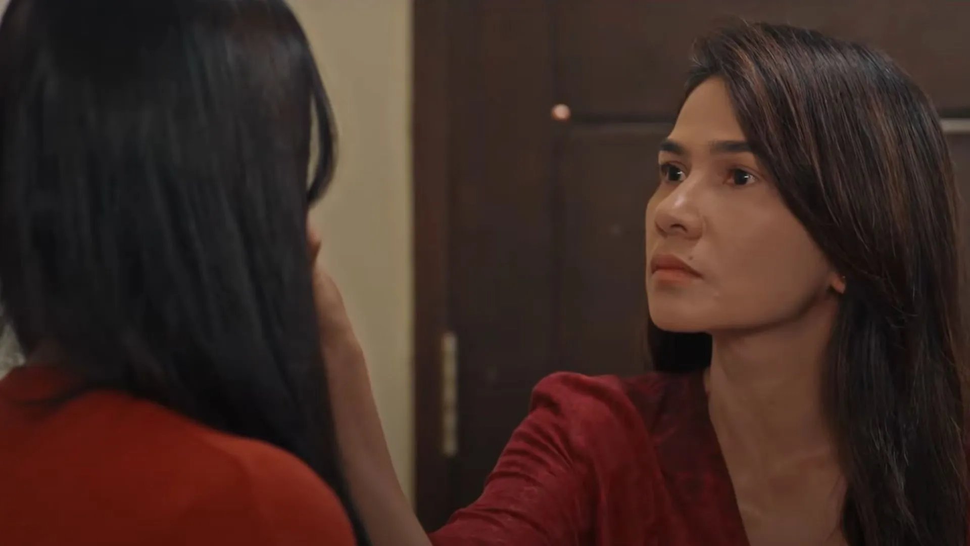 Konflik Nyimas dan Naya dalam Film Cristine (cr: Arci Film Company)