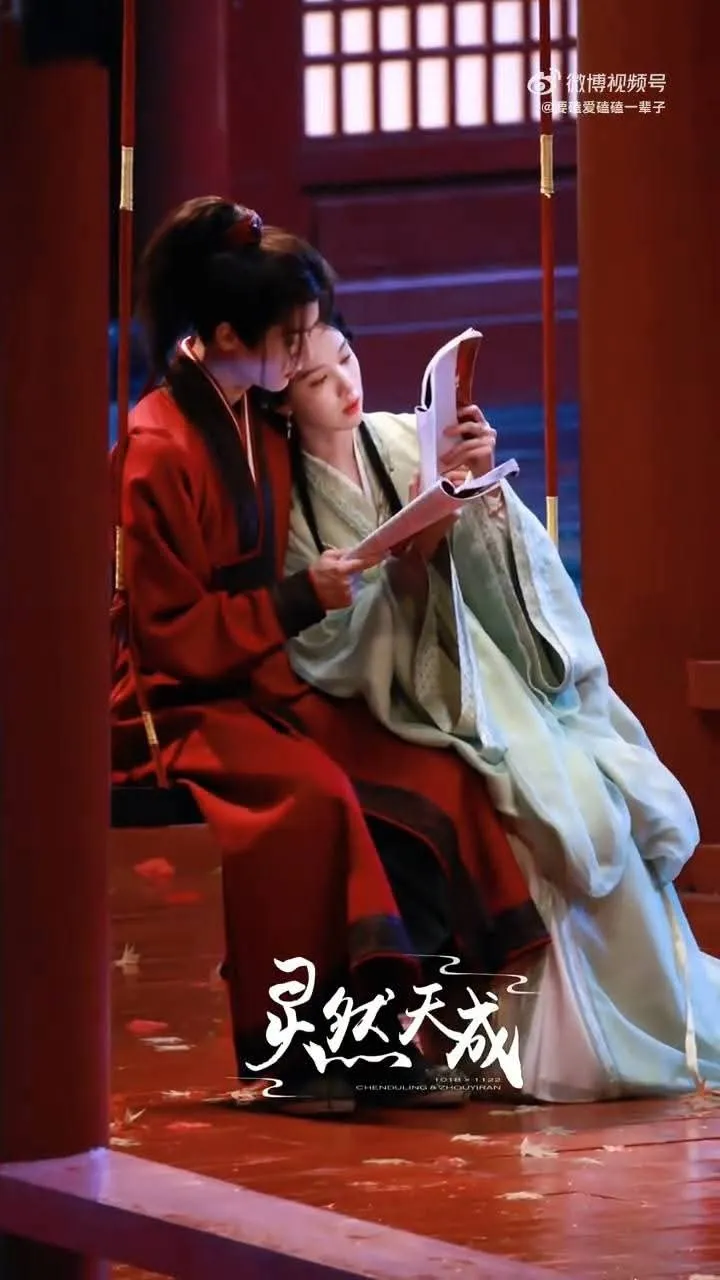 Chen Duling dan Zhou Yiran di drama Qiao Chu - mydramalist