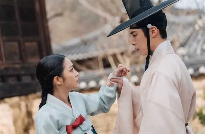 Genre drama Dear Hongrang (Image by mydramalist)