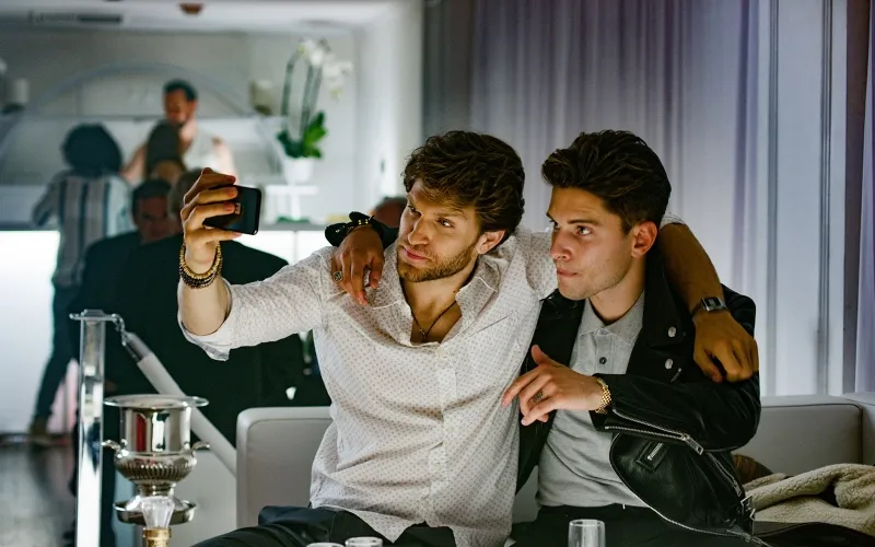 Film FOLLOW ME (credit: Escape Productions)