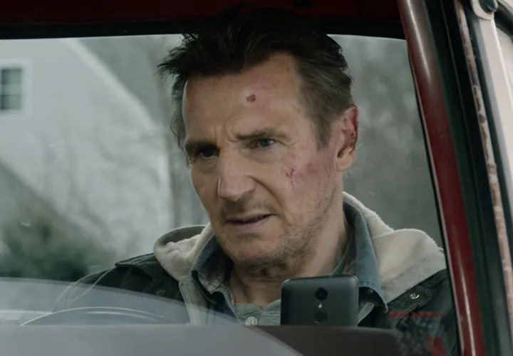 Potret Tom Dolan karakter utama Film HONEST THIEF (credit: Open Road)