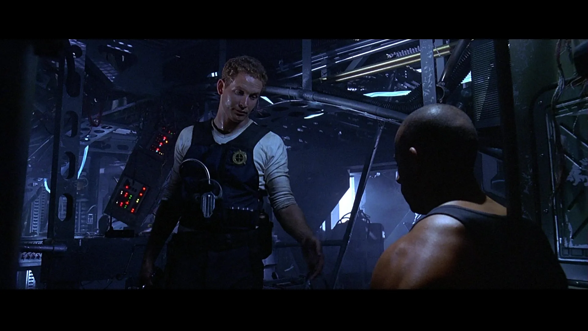 PITCH BLACK (credit: Gramercy Pictures)